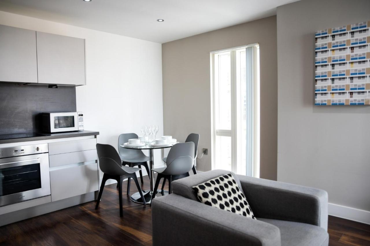 Onpoint Apartments - Spacious 2 Bedroom Apt - City Centre With Balcony Манчестер Экстерьер фото