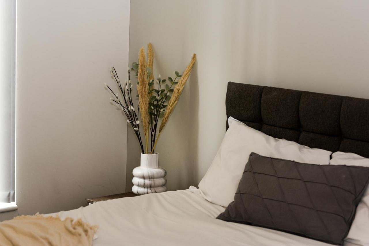 Onpoint Apartments - Spacious 2 Bedroom Apt - City Centre With Balcony Манчестер Экстерьер фото